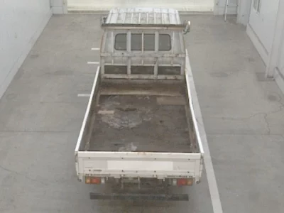 Isuzu ELF  с аукциона в Японии