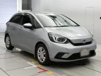 Honda FIT лот № 30712 оценка 4  с аукциона в Японии 4