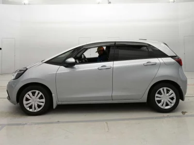 Honda FIT  с аукциона в Японии