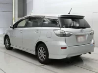 Toyota WISH лот № 30711 оценка 3.5  с аукциона в Японии 5