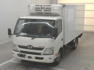 Hino DUTRO  с аукциона в Японии
