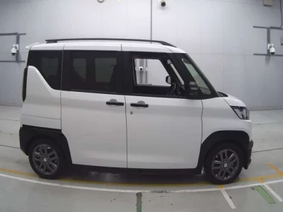 Mitsubishi DELICA MINI  с аукциона в Японии
