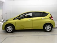 Nissan NOTE лот № 30721 оценка R  с аукциона в Японии 3