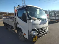 Toyota DYNA лот № 16951 оценка 3.5  с аукциона в Японии 1