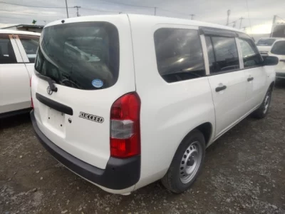 Toyota SUCCEED
