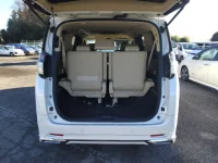 Toyota VELLFIRE лот № 23181 оценка 3.5  с аукциона в Японии 6