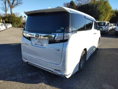 Toyota VELLFIRE  с аукциона в Японии