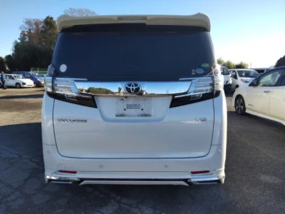 Toyota VELLFIRE  с аукциона в Японии