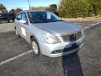 Nissan SYLPHY лот № 26046 оценка 3.5  с аукциона в Японии 1