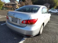 Nissan SYLPHY лот № 26046 оценка 3.5  с аукциона в Японии 2