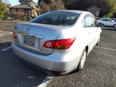 Nissan SYLPHY  с аукциона в Японии