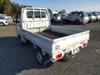 Nissan CLIPPER TRUCK лот № 23079 оценка 3.5  с аукциона в Японии 4