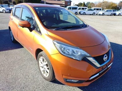 Nissan NOTE  с аукциона в Японии
