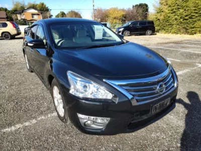 Nissan TEANA