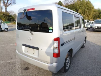 Mazda BONGO VAN  с аукциона в Японии