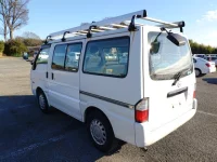 Mazda BONGO VAN лот № 22968 оценка 3.5  с аукциона в Японии 4