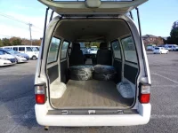 Mazda BONGO VAN лот № 23126 оценка 3.5  с аукциона в Японии 6