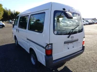 Mazda BONGO VAN лот № 26063 оценка 2  с аукциона в Японии 4