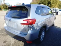 Subaru FORESTER лот № 26099 оценка 3.5  с аукциона в Японии 2