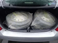 Toyota COROLLA AXIO лот № 1032 оценка 3.5  с аукциона в Японии 4