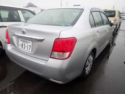 Toyota COROLLA AXIO  с аукциона в Японии