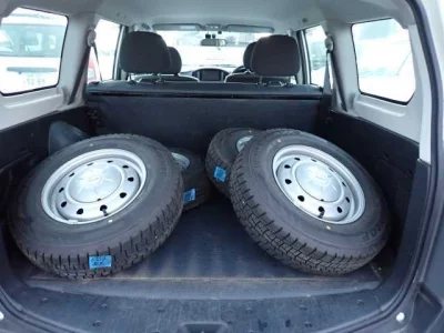 Toyota SUCCEED  с аукциона в Японии