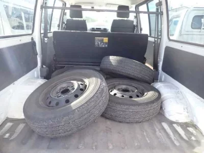 Mazda BONGO VAN  с аукциона в Японии