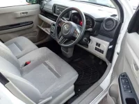 Daihatsu Boon лот № 132 оценка 3.5  с аукциона в Японии 7