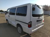 Mazda BONGO VAN лот № 25156 оценка 3  с аукциона в Японии 4