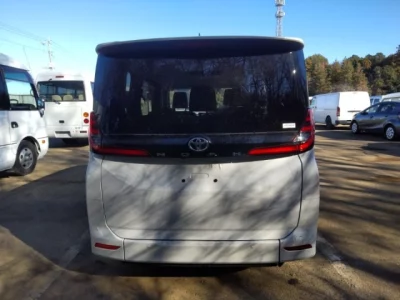 Toyota NOAH  с аукциона в Японии