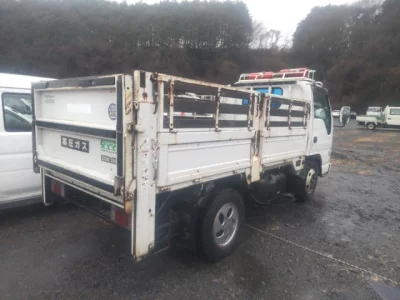 Isuzu ELF  с аукциона в Японии