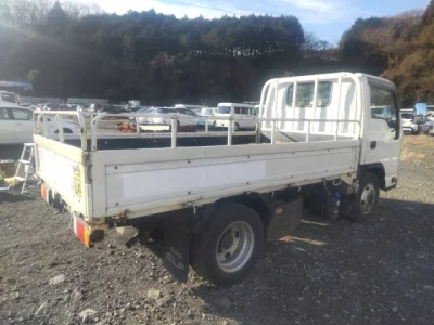 Isuzu ELF  с аукциона в Японии