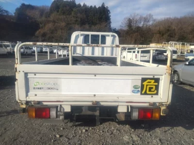 Isuzu ELF  с аукциона в Японии