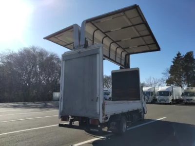 Isuzu ELF  с аукциона в Японии