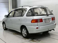 Toyota IPSUM лот № 30727 оценка 3.5  с аукциона в Японии 5