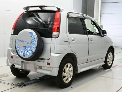 Daihatsu TERIOS KID  с аукциона в Японии