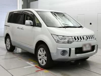 Mitsubishi DELICA D5 лот № 30739 оценка 3.5  с аукциона в Японии 4