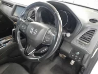 Honda VEZEL лот № 30742 оценка 4  с аукциона в Японии 8
