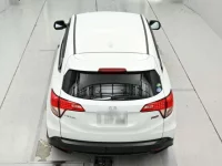 Honda VEZEL лот № 30742 оценка 4  с аукциона в Японии 7
