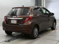 Toyota VITZ лот № 30741 оценка 3.5  с аукциона в Японии 1