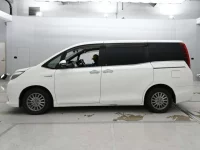 Toyota ESQUIRE лот № 30744 оценка RA  с аукциона в Японии 3