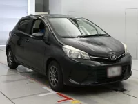 Toyota VITZ лот № 30750 оценка 3.5  с аукциона в Японии 4