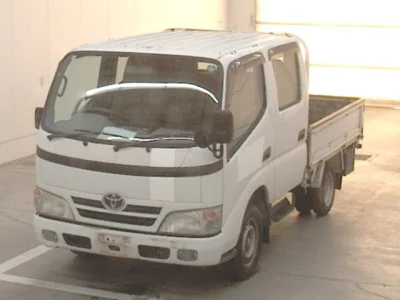 Toyota DYNA  с аукциона в Японии