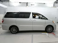 Toyota ALPHARD лот № 30760 оценка 3.5  с аукциона в Японии 2