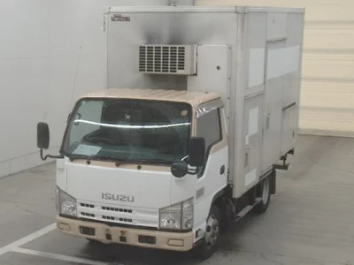 Isuzu ELF  с аукциона в Японии