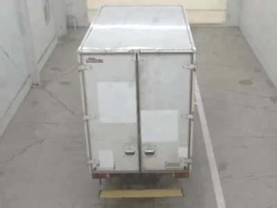 Isuzu ELF  с аукциона в Японии