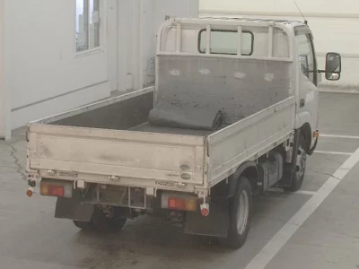 Toyota DYNA  с аукциона в Японии