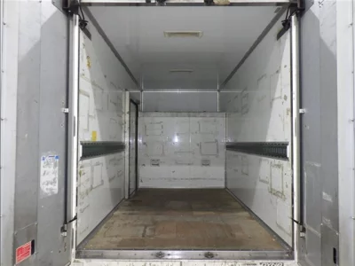 Toyota DYNA  с аукциона в Японии