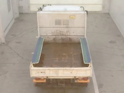 Isuzu FORWARD  с аукциона в Японии