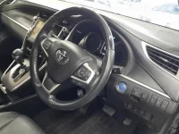 Toyota HARRIER лот № 30786 оценка 4.5  с аукциона в Японии 8